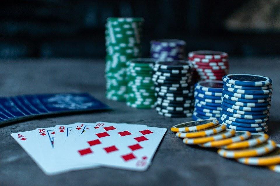 Luật chơi bài cực kỳ chi tiết dành cho người mới bắt đầu - Gamebai88